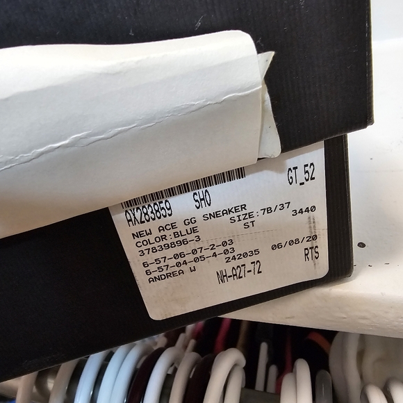 Authentic Gucci Ace Sneakers Shoes - Picture 3 of 10